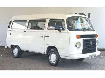 VOLKSWAGEN - KOMBI - 2013/2014 - Branca - R$ 53.000,00