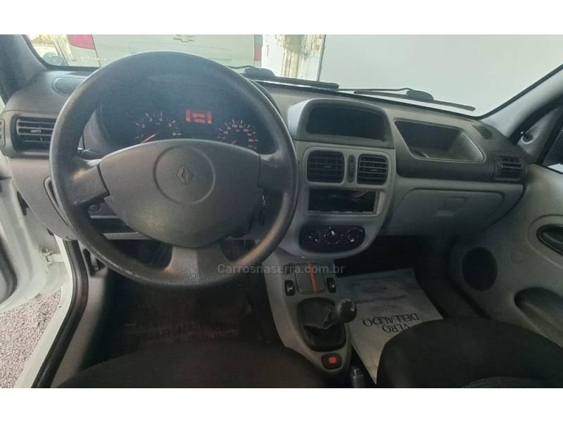 RENAULT - CLIO - 2012/2012 - Branca - R$ 20.000,00