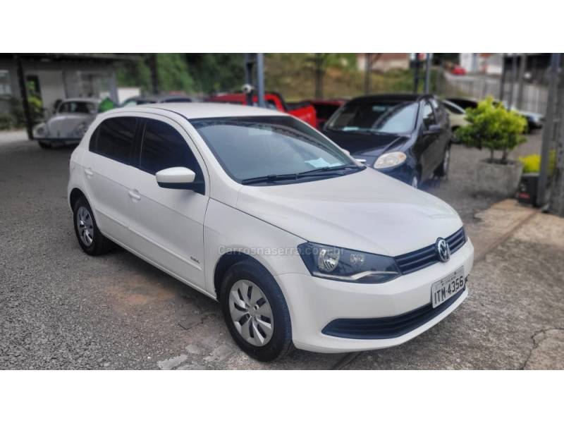 VOLKSWAGEN - GOL - 2012/2013 - Branca - R$ 35.900,00