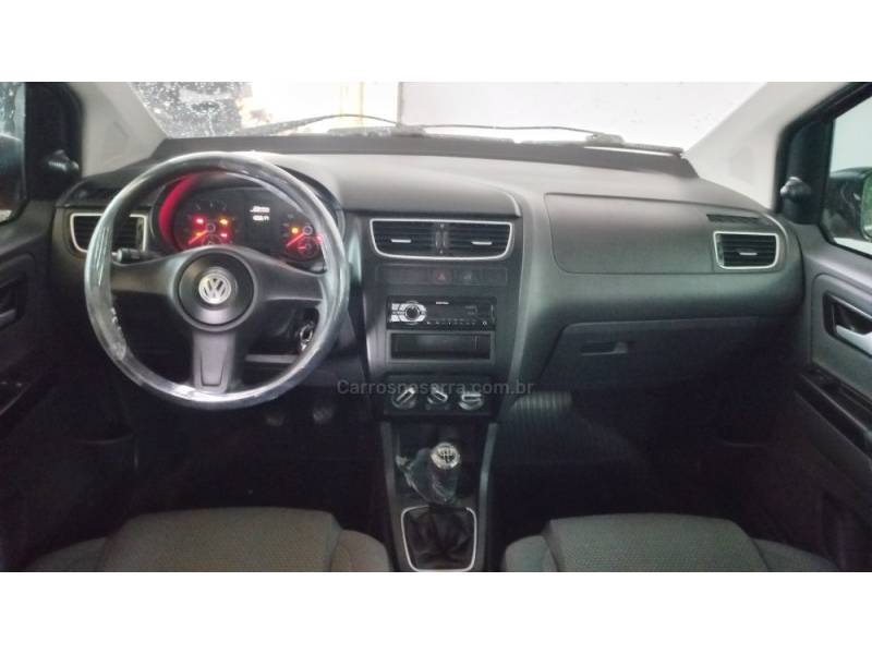 VOLKSWAGEN - FOX - 2011/2011 - Vermelha - R$ 33.000,00