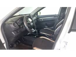 RENAULT - KWID - 2018/2018 - Branca - R$ 39.500,00