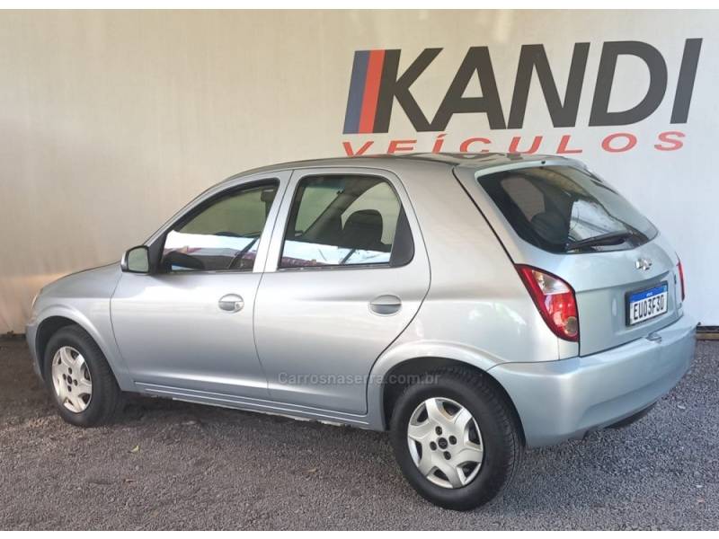 CHEVROLET - CELTA - 2011/2012 - Prata - R$ 29.500,00