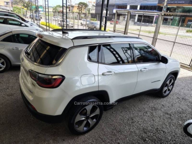JEEP - COMPASS - 2017/2018 - Branca - R$ 102.000,00
