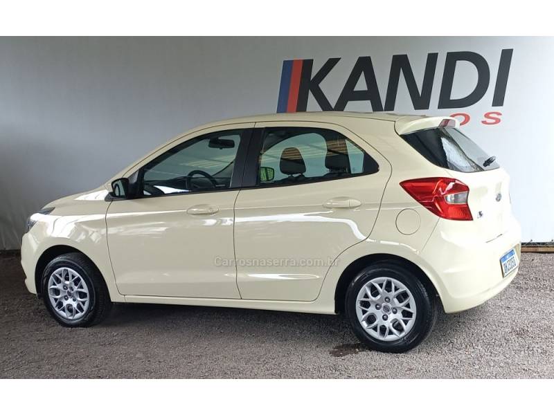 FORD - KA - 2015/2016 - Branca - R$ 41.000,00