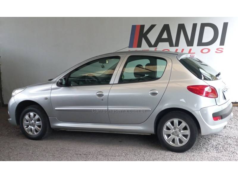 PEUGEOT - 207 - 2010/2011 - Prata - R$ 21.900,00