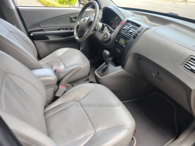 HYUNDAI - TUCSON - 2012/2013 - Preta - R$ 48.500,00