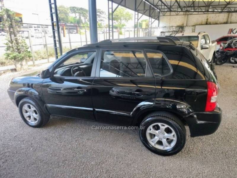 HYUNDAI - TUCSON - 2012/2013 - Preta - R$ 48.500,00