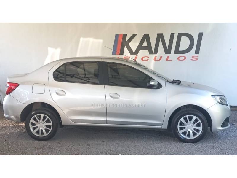 RENAULT - LOGAN - 2018/2019 - Prata - R$ 39.500,00