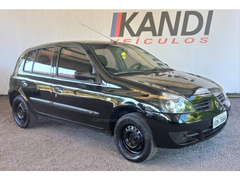 RENAULT - CLIO - 2009/2010 - Preta - R$ 22.900,00
