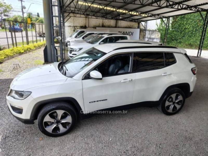 JEEP - COMPASS - 2017/2018 - Branca - R$ 102.000,00