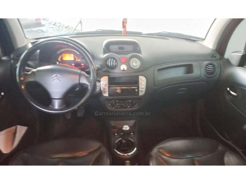 CITROËN - C3 - 2011/2012 - Vermelha - R$ 25.900,00