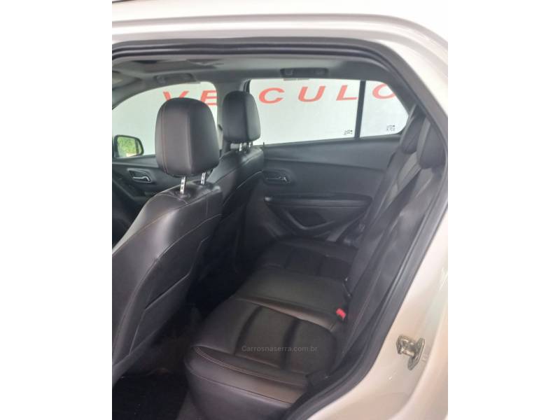 CHEVROLET - TRACKER - 2017/2017 - Branca - R$ 82.500,00