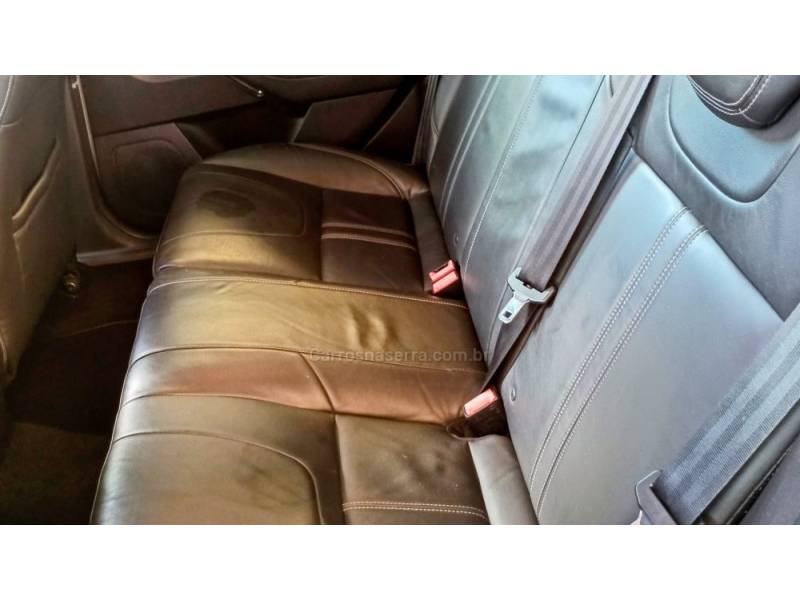 FORD - FOCUS - 2014/2015 - Prata - R$ 50.900,00