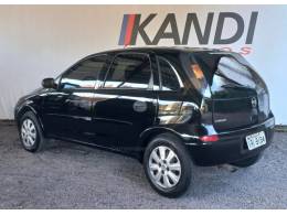 CHEVROLET - CORSA - 2010/2011 - Preta - R$ 31.400,00