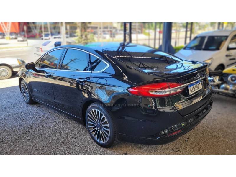 FORD - FUSION - 2018/2018 - Preta - R$ 95.900,00