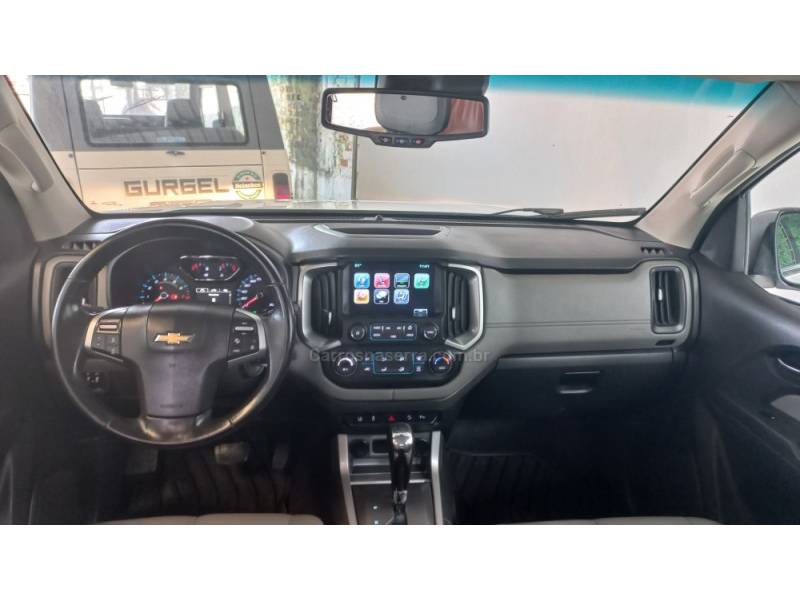 CHEVROLET - S10 - 2018/2018 - Branca - R$ 138.000,00