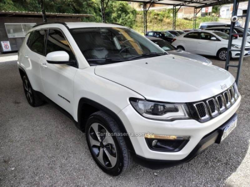 JEEP - COMPASS - 2017/2018 - Branca - R$ 102.000,00