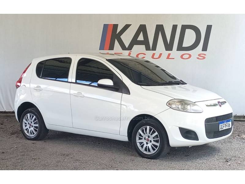 FIAT - PALIO - 2016/2016 - Branca - R$ 40.500,00