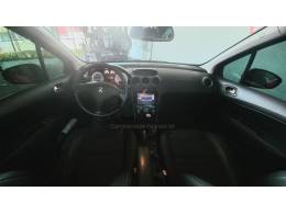 PEUGEOT - 308 - 2015/2016 - Vermelha - R$ 55.000,00