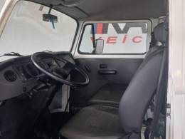 VOLKSWAGEN - KOMBI - 2013/2014 - Branca - R$ 53.000,00