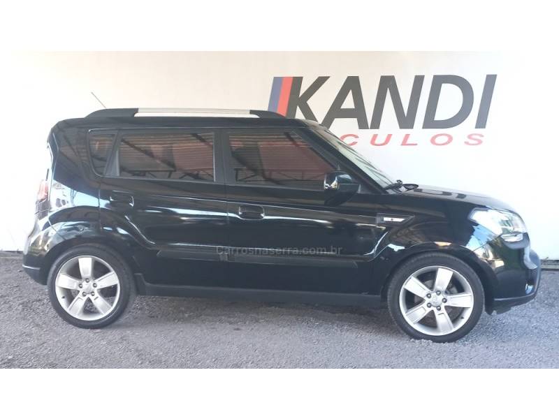 KIA MOTORS - SOUL - 2010/2011 - Preta - R$ 44.900,00
