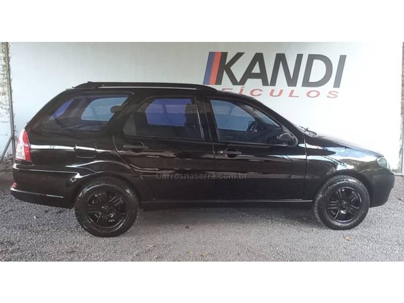 FIAT - PALIO - 2005/2006 - Preta - R$ 26.800,00