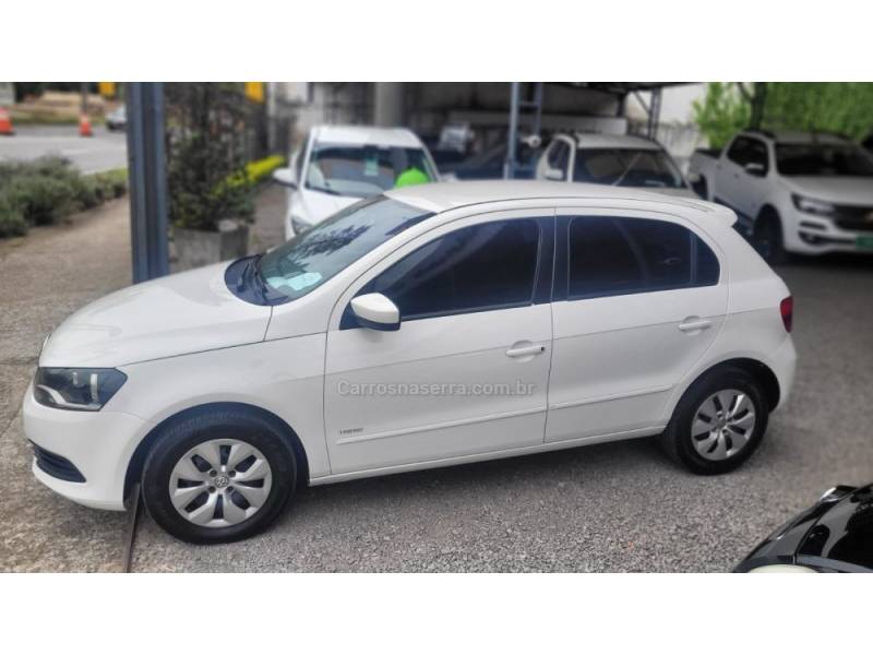 VOLKSWAGEN - GOL - 2012/2013 - Branca - R$ 35.900,00